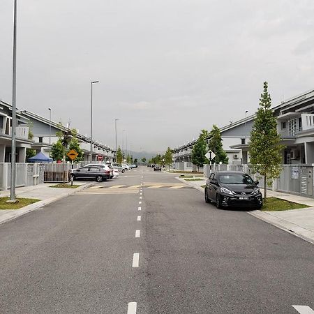 Sr Home-Stay @ Klia Kuala Lumpur Kültér fotó