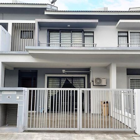 Sr Home-Stay @ Klia Kuala Lumpur Kültér fotó