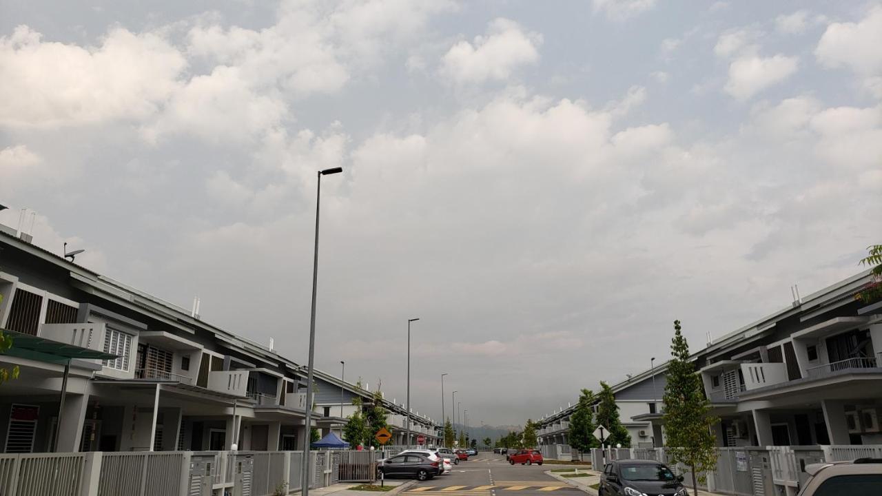 Sr Home-Stay @ Klia Kuala Lumpur Kültér fotó