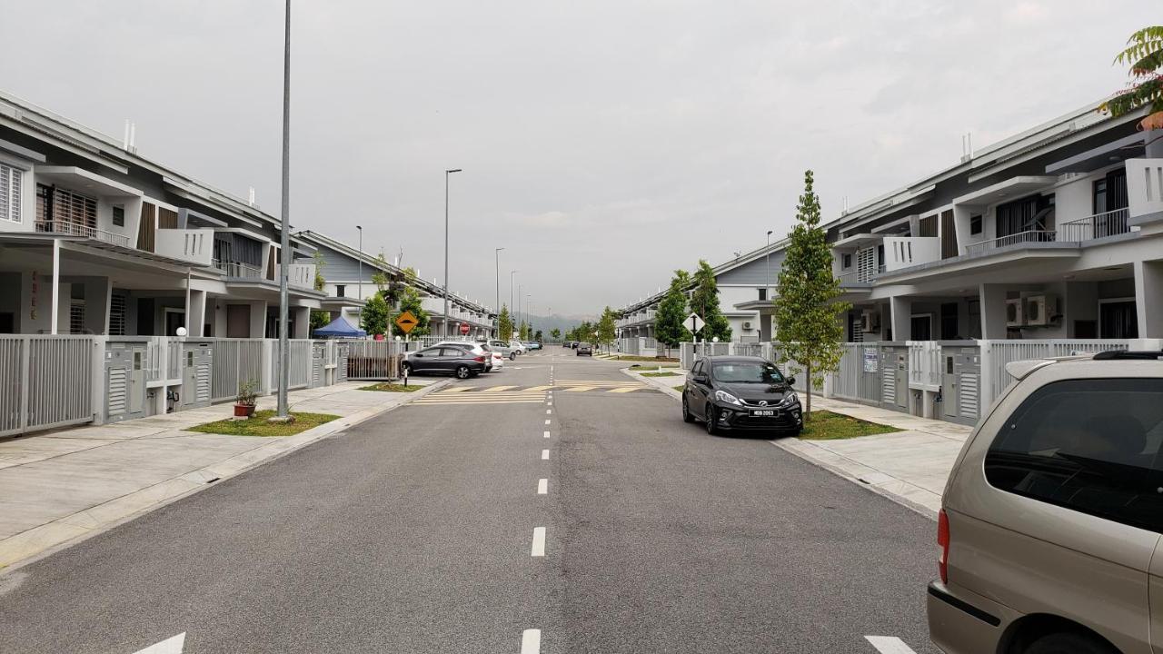 Sr Home-Stay @ Klia Kuala Lumpur Kültér fotó