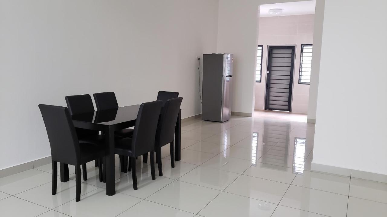Sr Home-Stay @ Klia Kuala Lumpur Kültér fotó